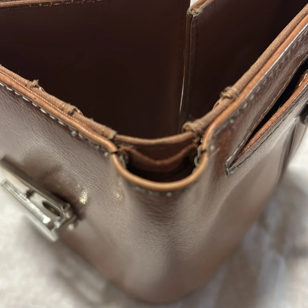 Liz Claiborne Trifold Wallet - Picture 11 of 13